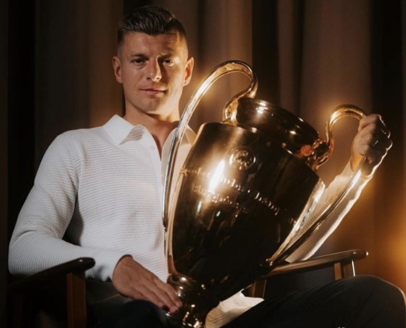 这一胜利使 这一胜利使